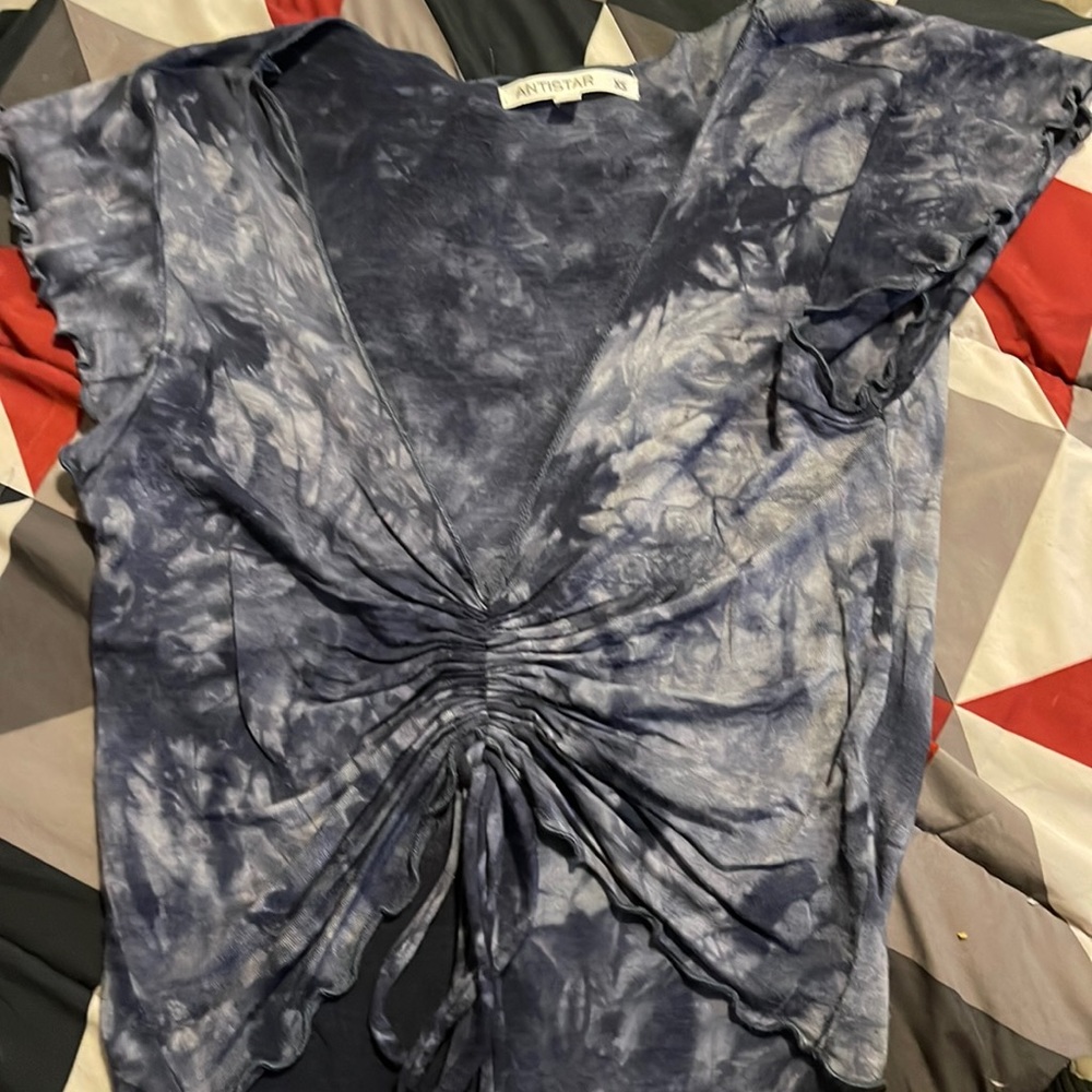Like new barley worn from forever 21 tie dye blue crop top shirt